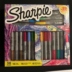 Sharpie 38 Marker Set 16 Fine Point 16 Ultra Fine Point 6 Metallic Colors NEW